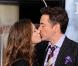 Pas avare de baisers ni de compliments envers sa femme Susan, Robert Downey Jr est un homme comblé : " Elle m'a sauvé la vie tout simplement. Je suis un autre homme depuis qu'elle est à mes côtés ."
