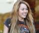 Miley Cyrus a dîné avec ses amis à Los Angeles, le 3 novembre 2010