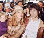 Anita Pallemberg, Keith Richards et leur fils Marlon en 1971