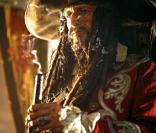 Keith Richards reprend son rôle du père de Jack Sparrow (Johnny Depp), dans  Pirates des Caraïbes : La fontaire de jouvence , en salles le 18 mai 2011