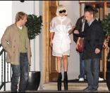 Lady Gaga sort du studio d'Abbey Road, à Londres, le 3 novembre 2010