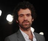 Romain Duris durant le tapis rouge pour l'avant-première du film L'homme qui voulait  vivre sa vie lors du 5e Festival International du Film de Rome le 4  novembre 2010