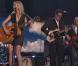 Gwyneth Paltrow faisait ses grands débuts de chanteuse lors de la cérémonie des CMA Awards, à Nashville, le 10 novembre 2010. Elle y a interprété  Country strong , single titre de son prochain film.