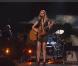 Gwyneth Paltrow faisait ses grands débuts de chanteuse lors de la cérémonie des CMA Awards, à Nashville, le 10 novembre 2010. Elle y a interprété  Country strong , single titre de son prochain film.