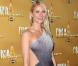 Les CMA Awards, le 10 novembre 2010 à Nashville, ont attiré de nombreuses stars au sommet de leur art : parmi elles, Gwyneth Paltrow, absolument ensorcelante dans une création Atelier Versace. 