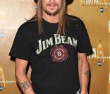 Les CMA Awards, le 10 novembre 2010 à Nashville, ont attiré de nombreuses stars au sommet de leur art : parmi elles, Kid Rock. 