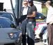 50 Cent est à Los Angeles pour se trouver une jolie voiture... une lamborghini serait une bonne idée (4 novembre 2010)