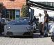 50 Cent est à Los Angeles pour se trouver une jolie voiture... une lamborghini serait une bonne idée (4 novembre 2010)