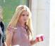 Britney Spears et son fils Sean Preston, cinq ans, dégustent un frozen yogurt dans les rues de Calabasas, en Californie, samedi 13 novembre.