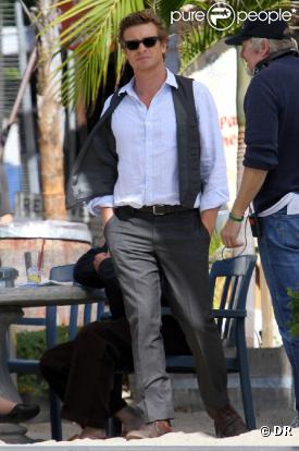 Simon Baker sur le tournage de la série The Mentalist (1er novembre 2010 à Los Angeles)