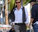 Simon Baker : Séduisant et chic sur la plage... même quand il se prélasse !