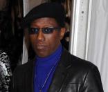 Wesley Snipes a reçu l\'ordre de se rendre aux autorités le 19 novembre 2010 afin de purger sa peine de trois ans de prison.