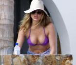 Jennifer Aniston en vacances fête Thanksgiving à Los Cabos, au Mexique, le 25 novembre 2010