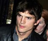 Ashton Kutcher et Demi Moore arrivent au restaurant The Hill Country