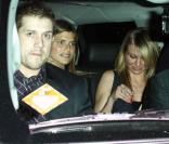 Arrivée de Cameron Diaz au restaurant The Hill Country pour féliciter Ashton Kutcher