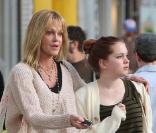 Melanie Griffith et sa fille Stella à Santa Monica le 13 novembre 2010