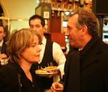 Fred Vargas et François Bayrou aux 20 ans de la revue La règle du jeu, au Café de Flore, à Paris. 30/11/2010