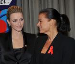Charlene Wittstock et Stéphanie de Monaco au Sea Club Meridien à Monaco le 2 décembre 2010