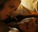 Des images de la torride scène lesbienne entre Julianne Moore et Amanda Seyfried, extraite de  Chloe , sorti en salles en mars 2010.