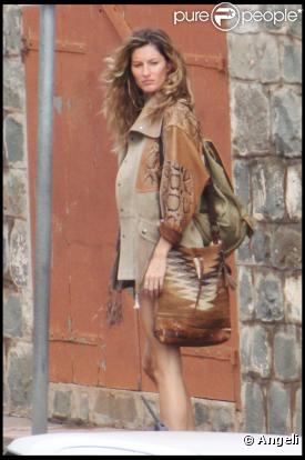 Gisele Bündchen sur l'île de Saint-Barthélemy pour un shooting en novembre dernier à Gustavia et Colombier