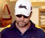 Russell Crowe fait son shopping en famille