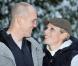 Zara Phillips et son fiancé Mike Tindall prennent ka pose dans leur domicile du Gloucestershire après avoir annoncé leur futur mariage le 21 décembre 2010