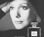 Catherine Deneuve pour la campagne Chanel N°5. 1972 