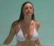 La belle Kelly Brook dans  Survival Island , sorti en 2005.