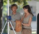 Owen Wilson et Carla Bruni dirigés par Woody Allen sur le tournage de Midnight in Paris en juillet 2010