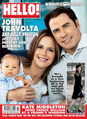 John Travolta et Kelly Preston présentent Benjamin en couverture de Hello