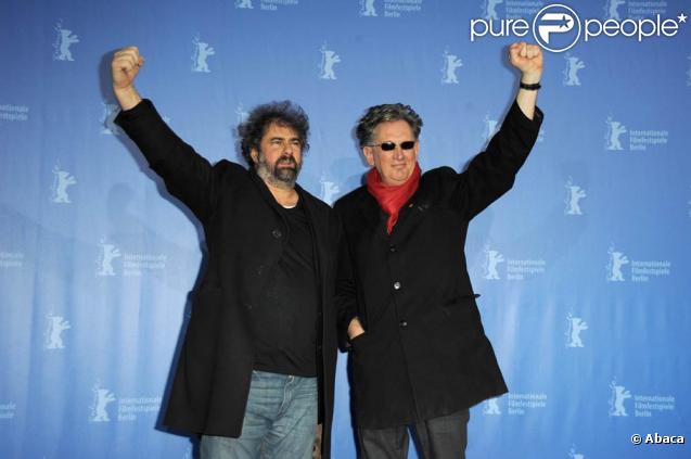 Benoît Delépine et Gustave Kervern, auteurs et réalisateurs de  Aaltra ,  Avida ,  Louise-Michel  et  Mammuth , ont reçu le Prix Henri-Jeanson, à Paris, le 12 janvier 2011.