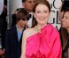 Julianne Moore dans une robe Lanvin a fait honneur au printemps coloré qui s'annonce ! Palme de brinze pour la couleur et le culot ! 