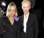 Chloë Sevigny et Tilda Swinton au défilé Hugo Boss
