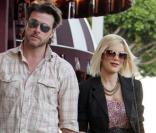 Tori Spelling et Dean McDermott se promènent à Beverly Hills le 21 janvier 2011<br />