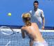 Le 21 janvier 2011, Novak Djokovic se ressourçait avant d'entamer les choses très sérieuses à l'Open d'Australie : quelques heures après sa victoire sur Troicki, il s'éclatait avec la belle danseuse Kym Johnson de Dancing with the stars .