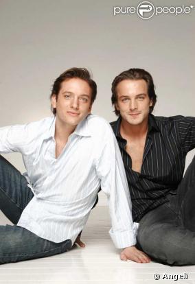 Steven, à gauche, Bachelor saison 2, et Karl, son successeur dans Bachelor saison 3