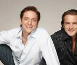 Steven, à gauche, Bachelor saison 2, et Karl, son successeur dans Bachelor saison 3