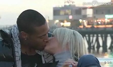 Amélie et Senna, sur le tournage de l'émission  Les Anges de la Télé-Réalité  (NRJ 12), en janvier 2011.