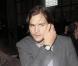 Ashton Kutcher se rend dans les studios de la BBC Radio 1 à Londres le 10 février 2011