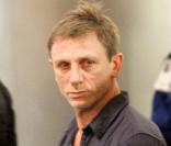 Daniel Craig, aéroport de Los Angeles, le 12 février 2011