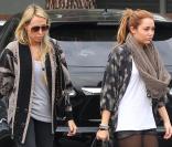 Miley Cyrus et sa mère Tish à Los Angeles le 15 février 2011