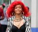 Rihanna dans le clip très coloré de What's my name ? 