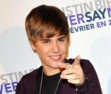 Justin Bieber, lors de l'avant-première de son film  Never say never  au Grand Rex, à Paris, jeudi 17 février.