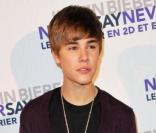 Justin Bieber, lors de l'avant-première de son film  Never say never  au Grand Rex, à Paris, jeudi 17 février.