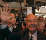 Jacques Chirac accompagné de François Pinault, Jean-Louis Borloo, Bruno Le Maire et Christian Jacob au salon de l'Agriculture, à Paris, le 22 février 2011.