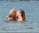 Satya Oblet et sa chérie à la plage à St Barth, le 10 février 2011