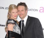 Michael Vartan et Lauren Skaar à la 19ème édition de la Elton John AIDS Foundation organisé à Los Angeles, le 27 février 2011.