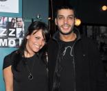 Koxie et Adel Bencherif lors de la soirée organisée afin de célébrer le succès de la websérie Buzz moi ainsi que la sortie du single de Koxie Le Prince Charmant et enfin son anniversaire le 26 février 2011 au Café Baci à Paris