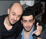 Ilan Teboul et Jonathan Cohen, réalisateurs de la série, lors de la soirée organisée afin de célébrer le succès de la websérie Buzz moi ainsi que la sortie du single de Koxie t enfin son anniversaire le 26 février 2011 au Café Baci à Paris 