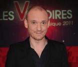 Gaëtan Roussel, sur le tapis rouge de la seconde cérémonie 2011 des Victoires de la Musique, mardi 1er mars à Paris.